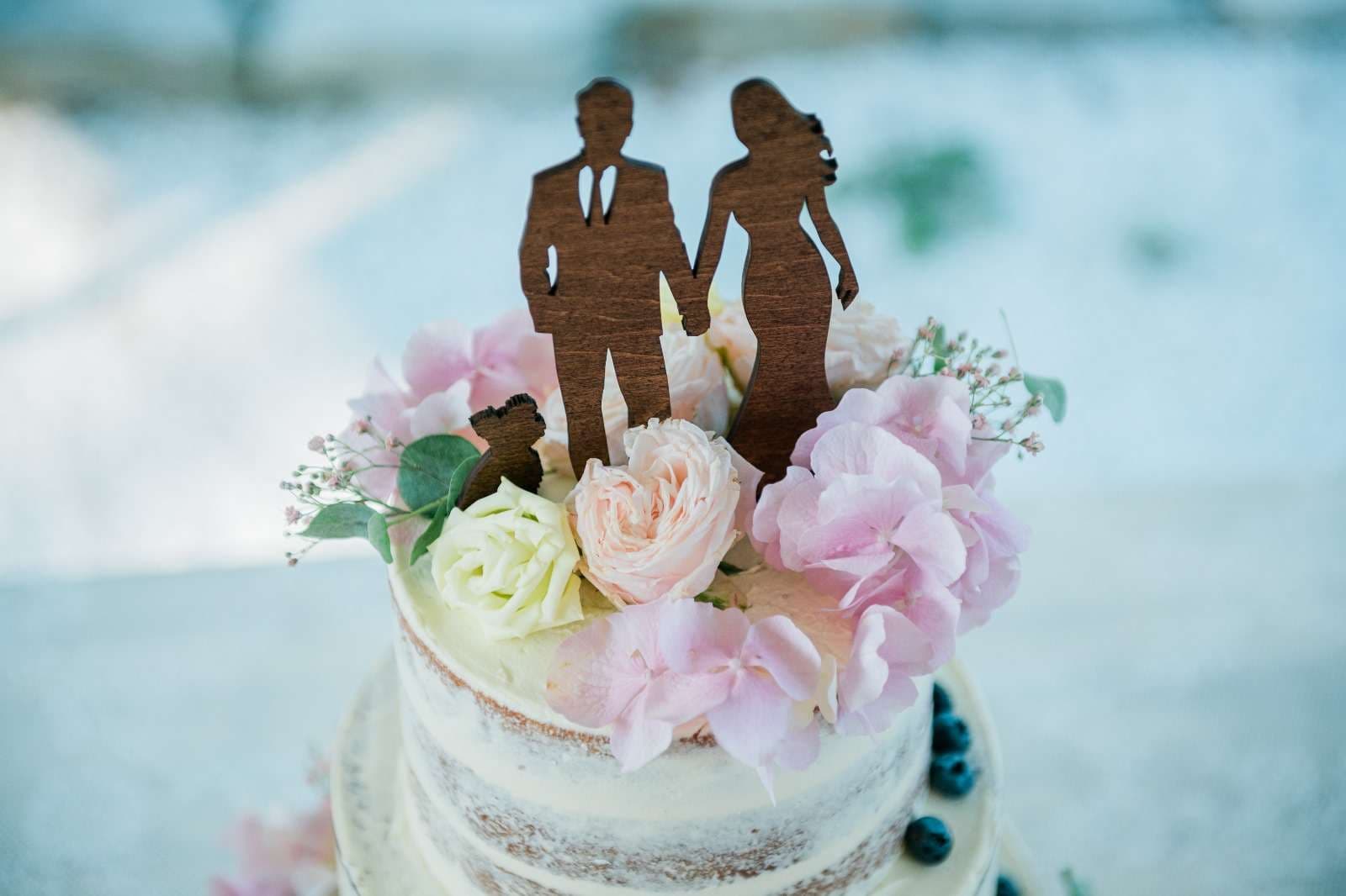 Individuell gestalteter Cake-Topper für eine Hochzeitsveranstaltung